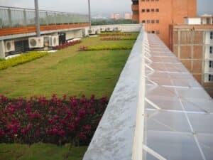 Jardineras y cubiertas verdes para impermeabilización y mantenimiento